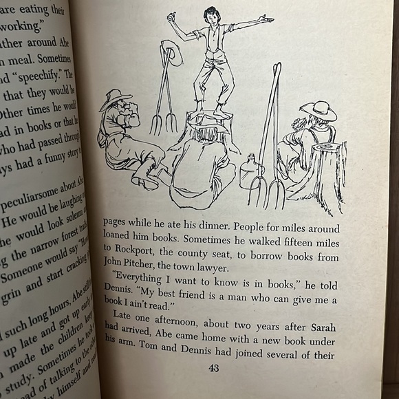 Paperback “Abe Lincoln - Gets His Chance” by Frances Cavanah - Picture 13 of 16